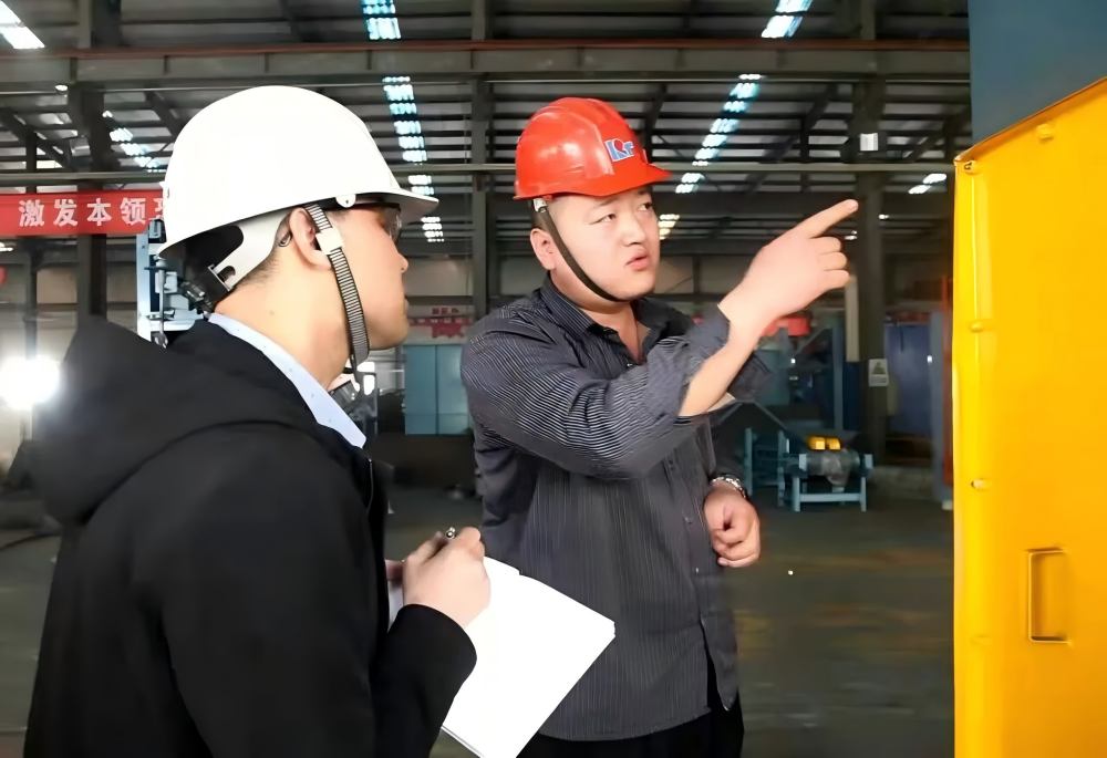 Cheng Meng from the Installation Department of Shandong Kaitai has honed his extraordinary "Three Tough Traits" skills over seventeen years